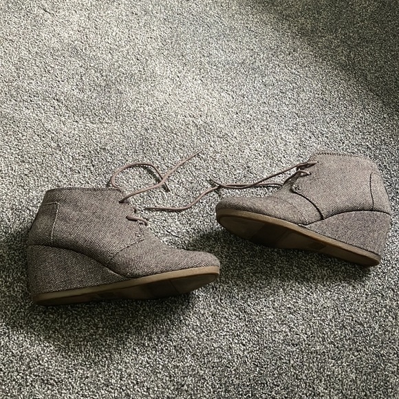 Toms - Picture 5 of 7